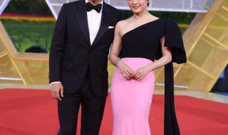 93年十大劲歌金曲颁奖典礼主持人是谁 主持人颁奖典礼